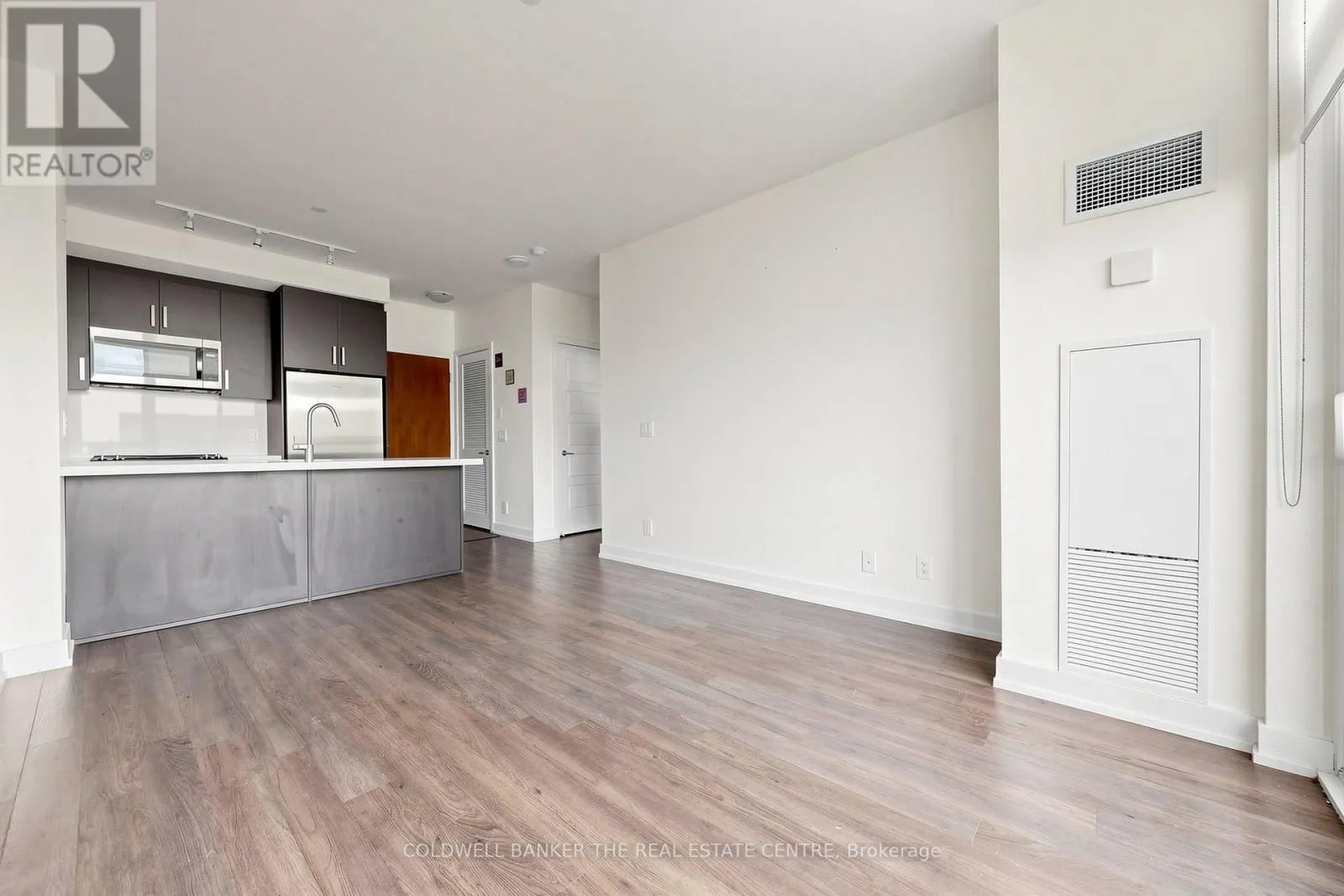 UNIT #415 - 301 SEA RAY AVENUE