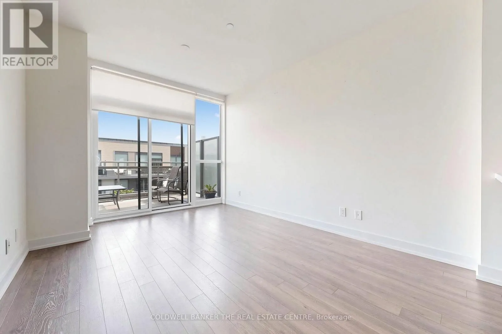UNIT #415 - 301 SEA RAY AVENUE