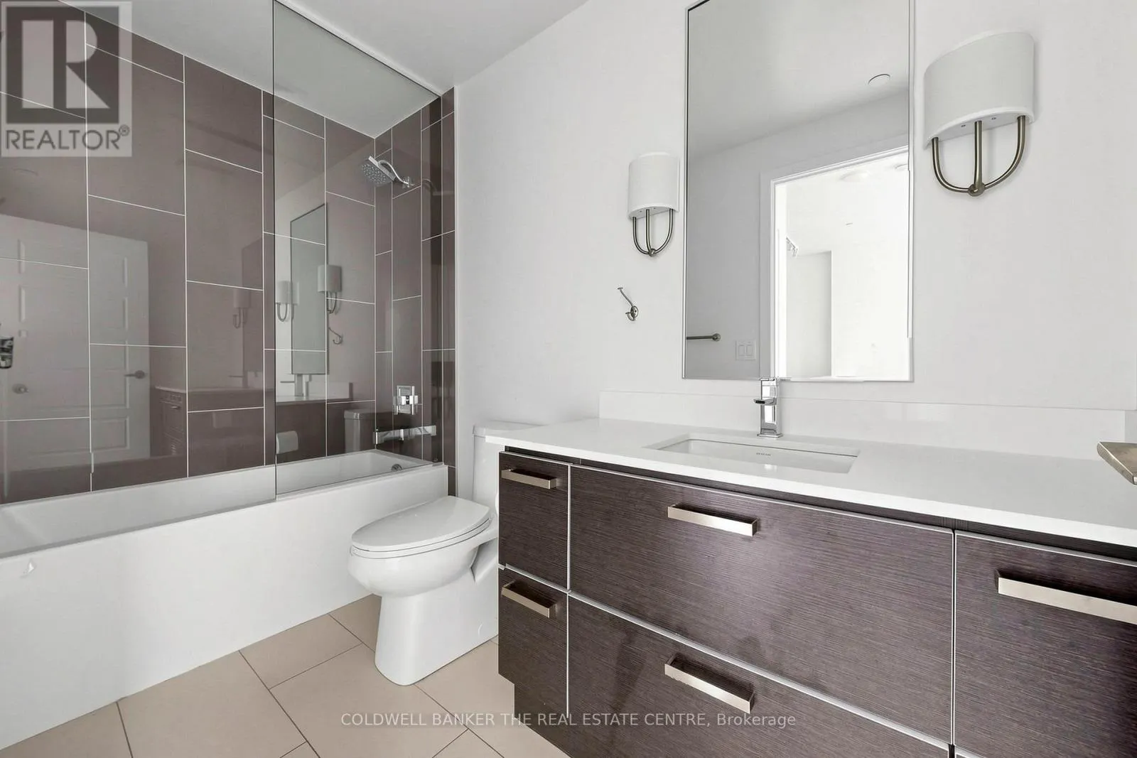 UNIT #415 - 301 SEA RAY AVENUE
