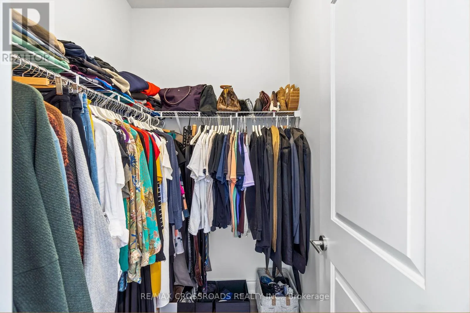 TH102 - 9618 YONGE STREET