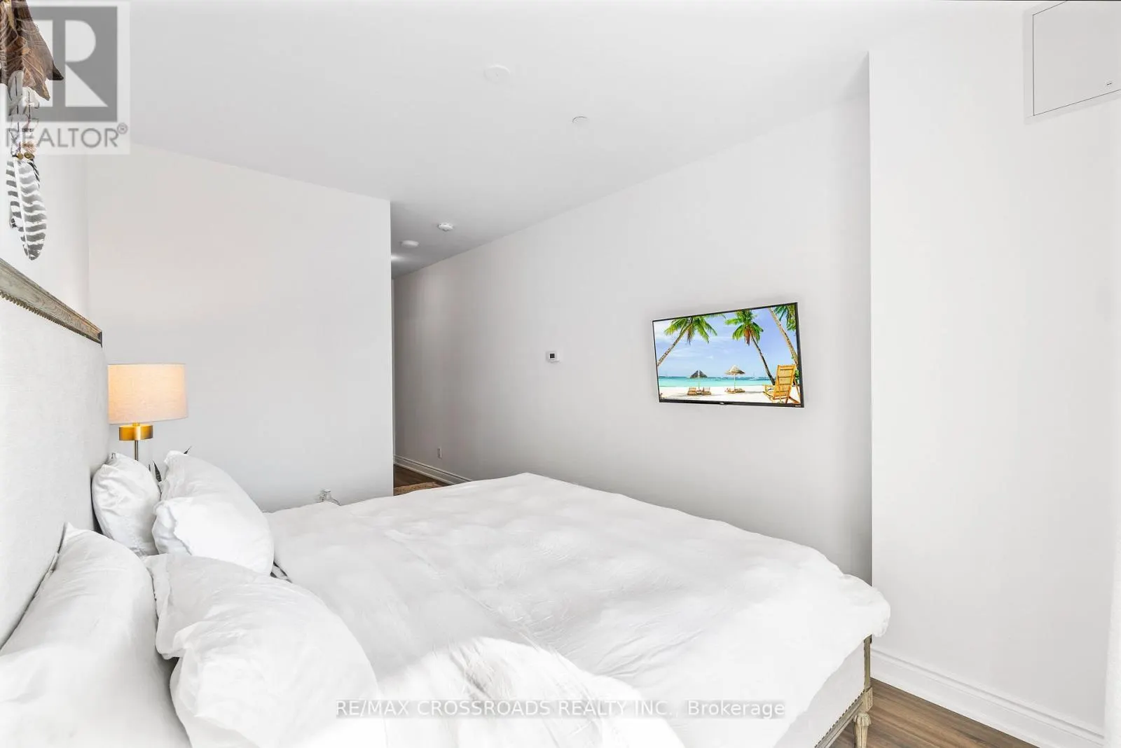 TH102 - 9618 YONGE STREET