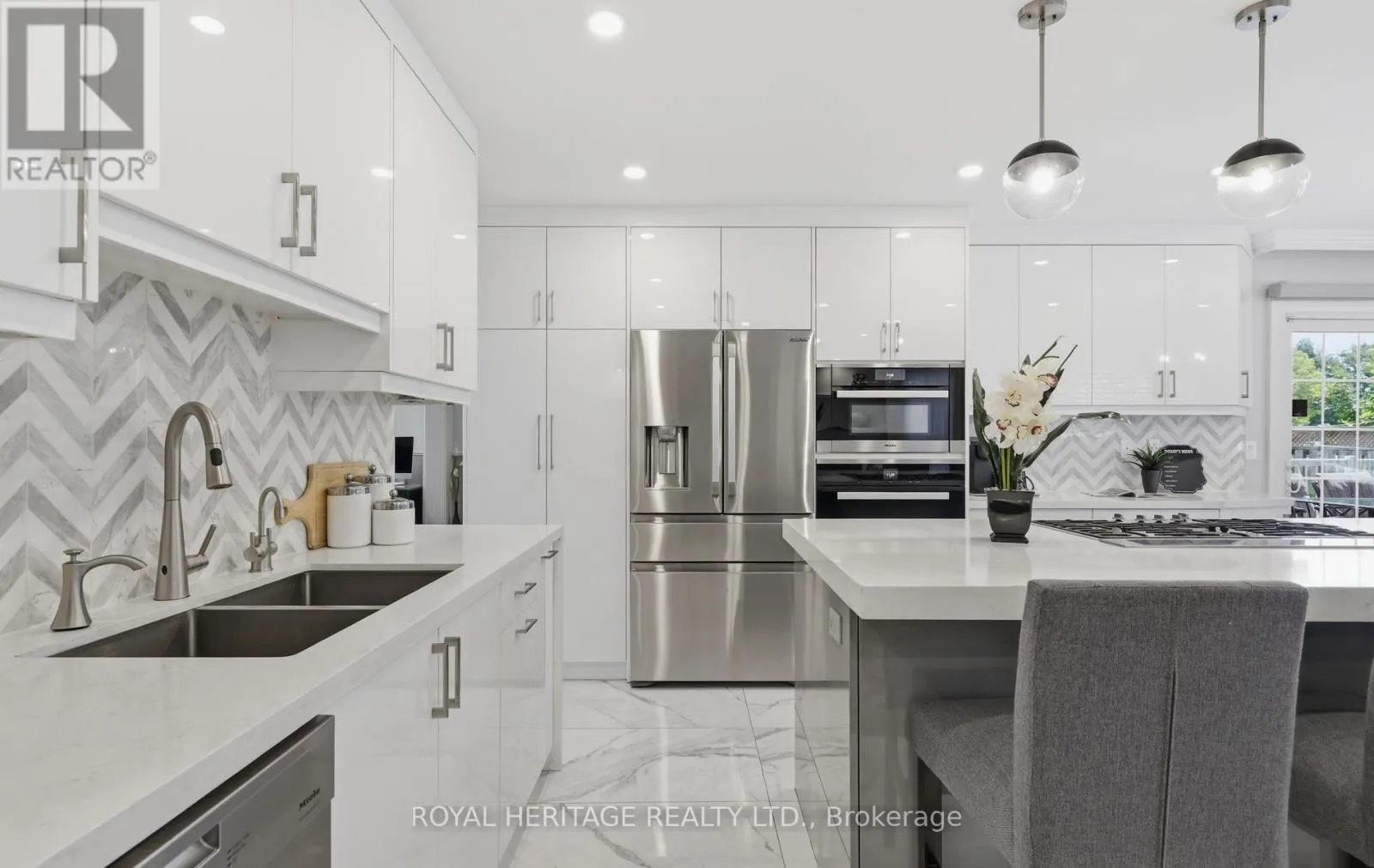 7 KIMBARK CRESCENT