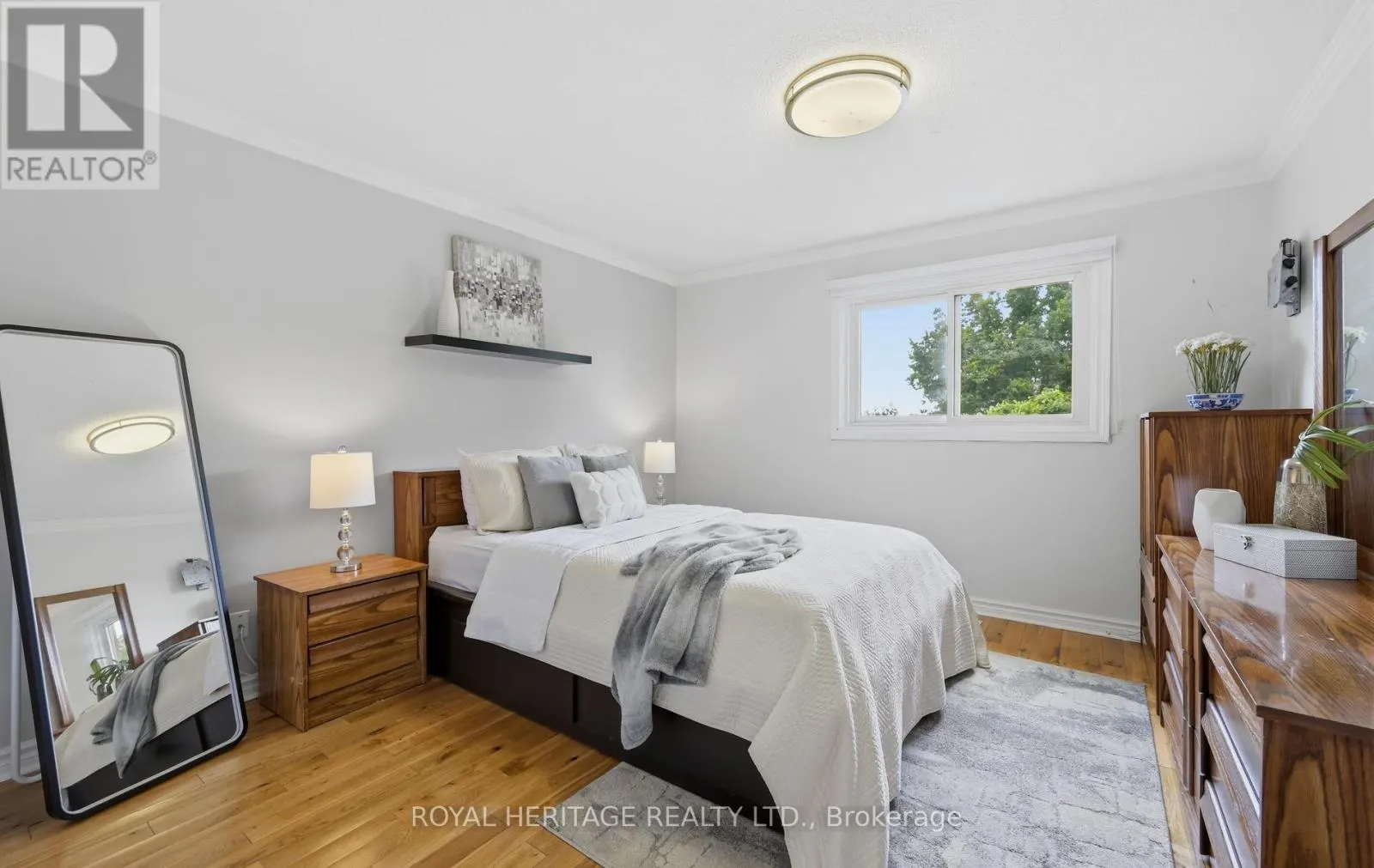 7 KIMBARK CRESCENT