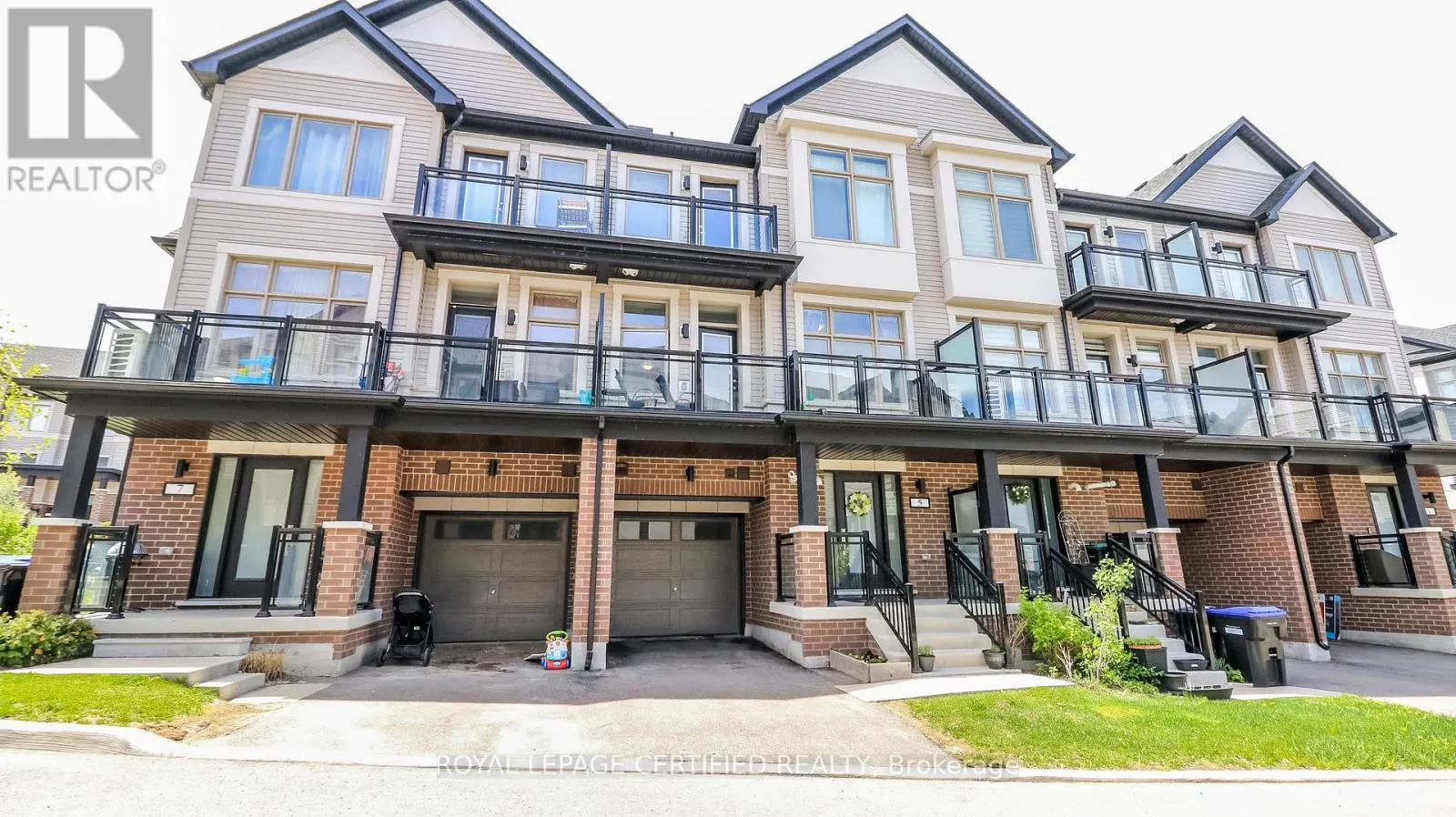 5 HUGHES LANE