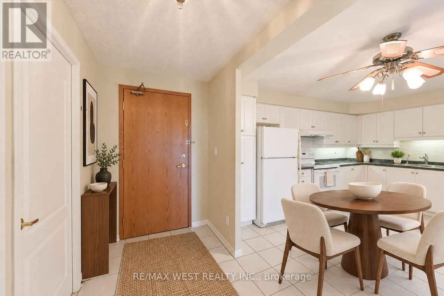 319 - 7373 MARTIN GROVE ROAD