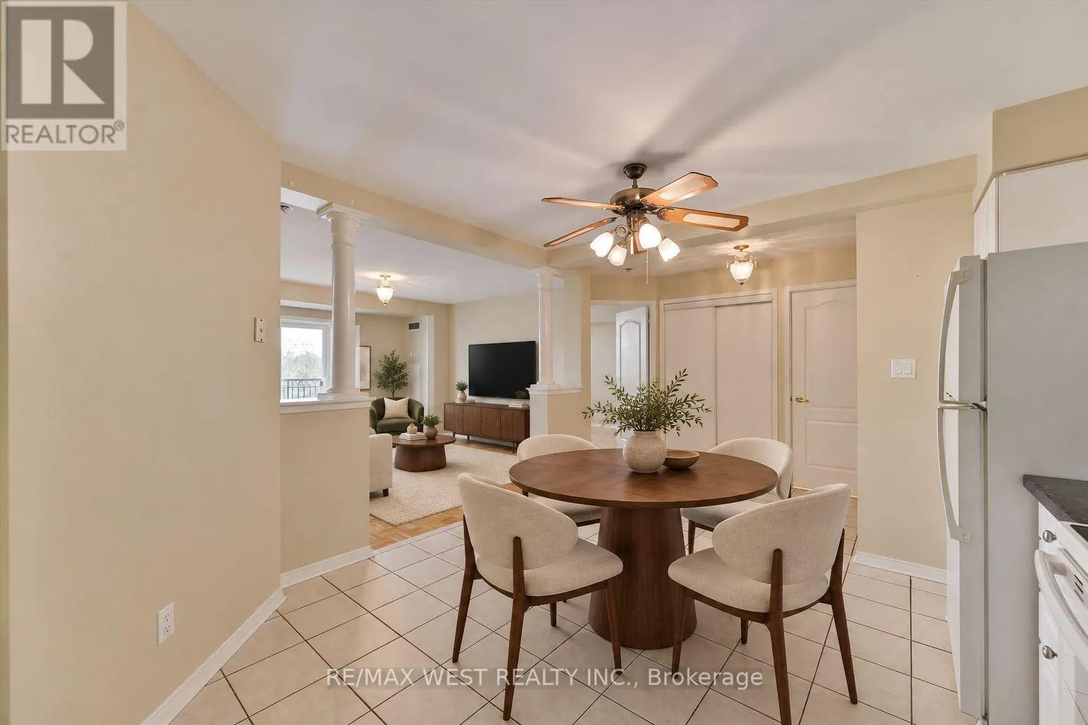 319 - 7373 MARTIN GROVE ROAD