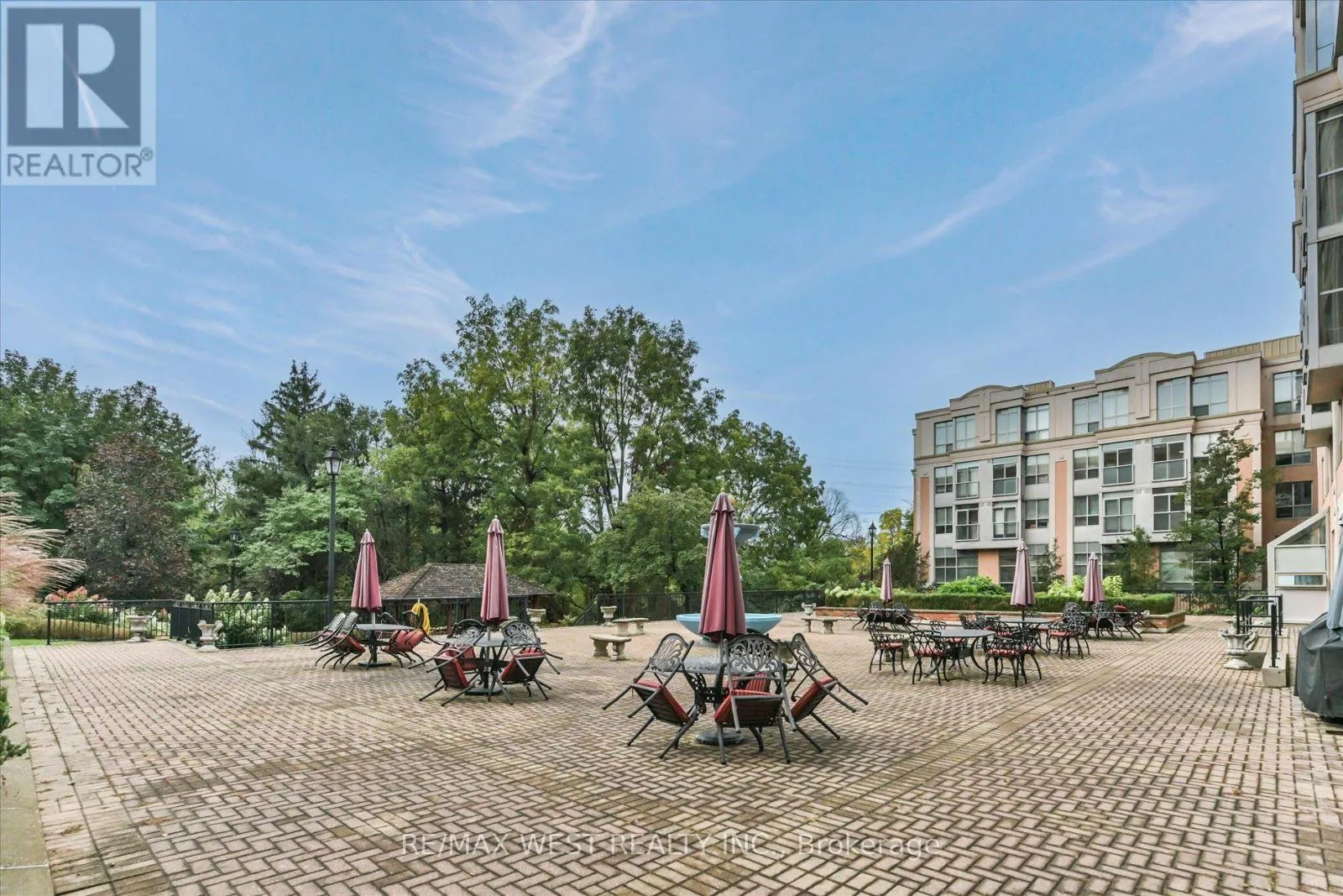 319 - 7373 MARTIN GROVE ROAD
