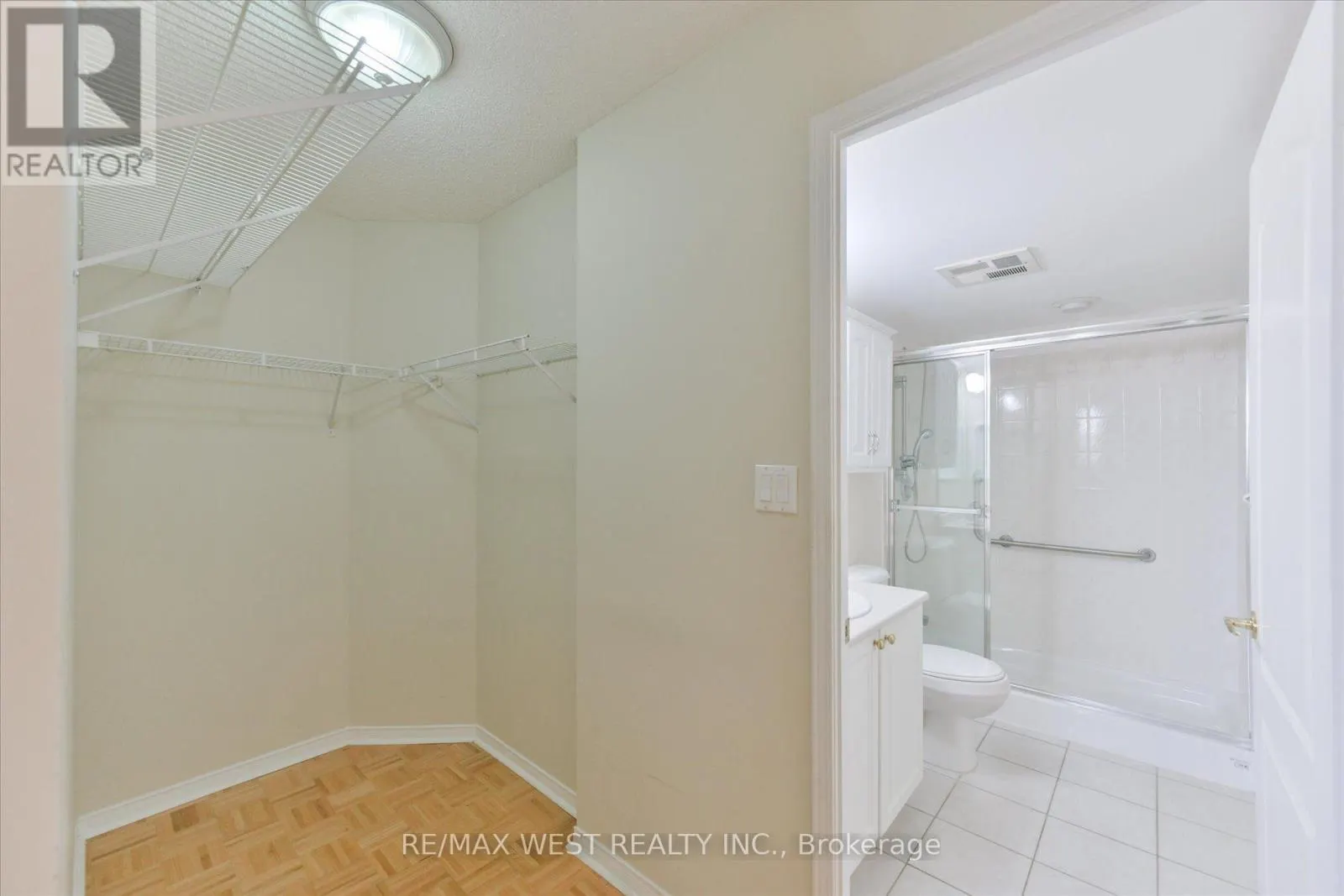 319 - 7373 MARTIN GROVE ROAD