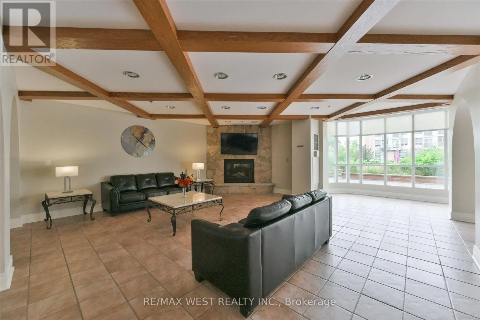 319 - 7373 MARTIN GROVE ROAD
