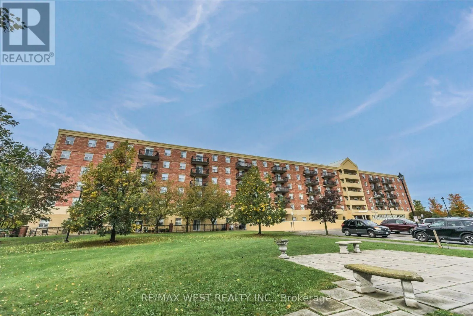 319 - 7373 MARTIN GROVE ROAD