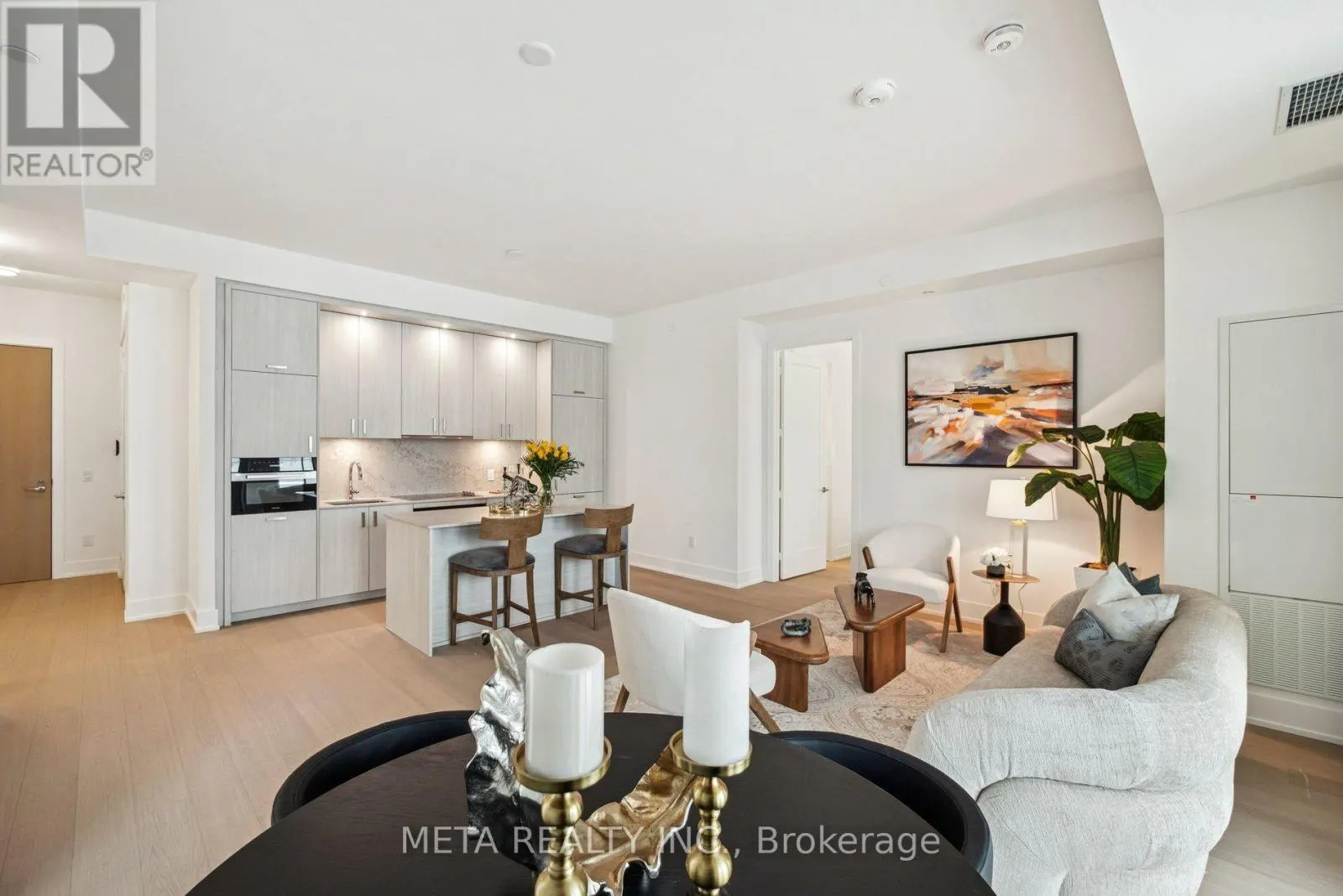 315 - 399 ROYAL ORCHARD BOULEVARD