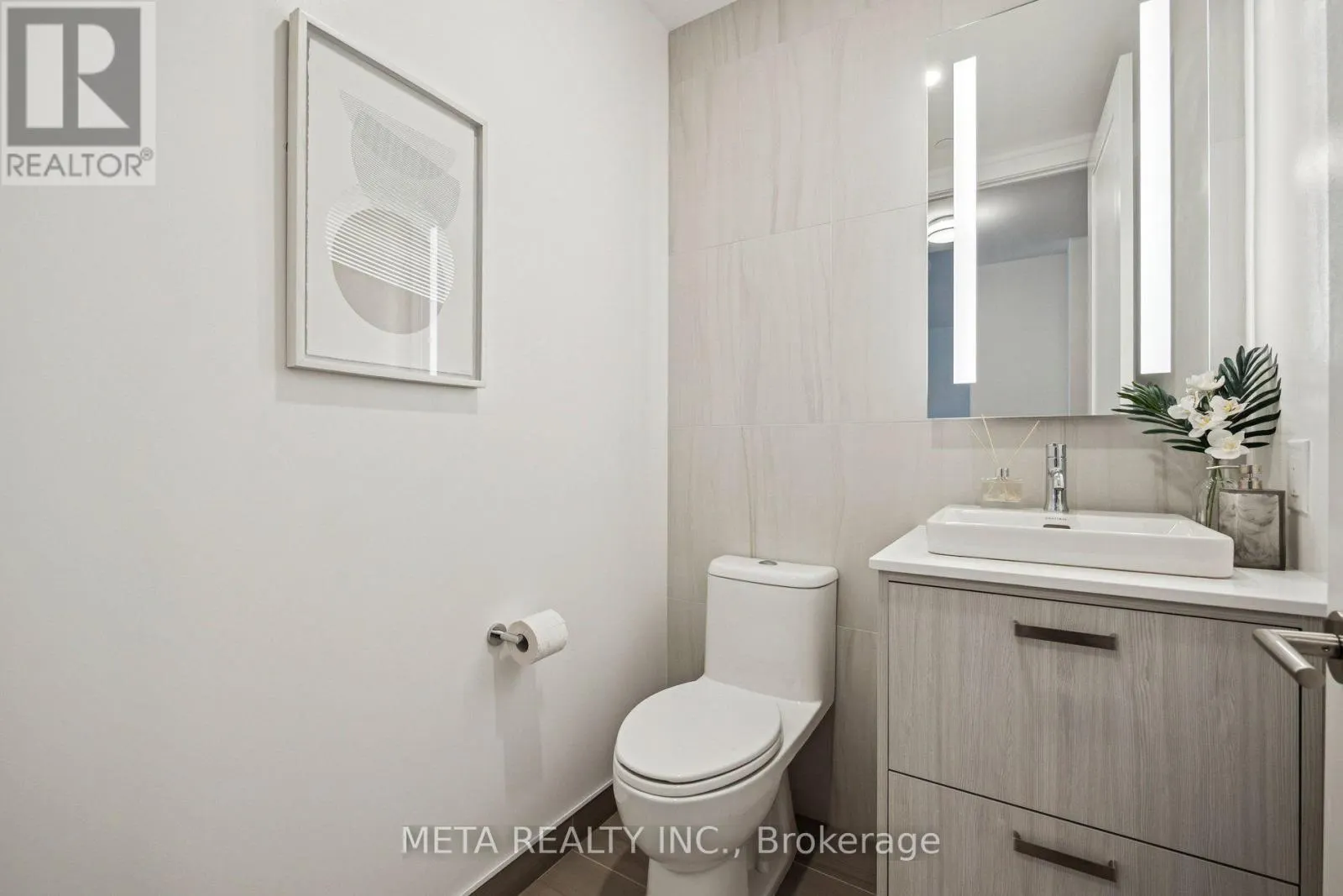 315 - 399 ROYAL ORCHARD BOULEVARD