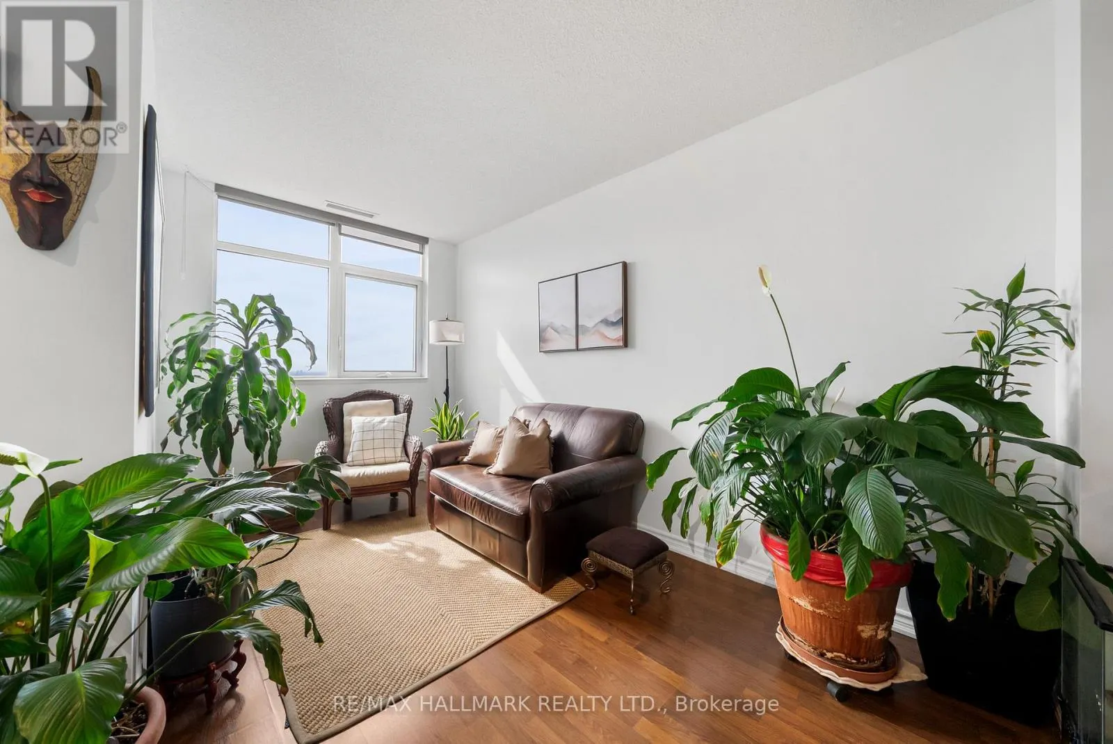 1609 - 9235 JANE STREET