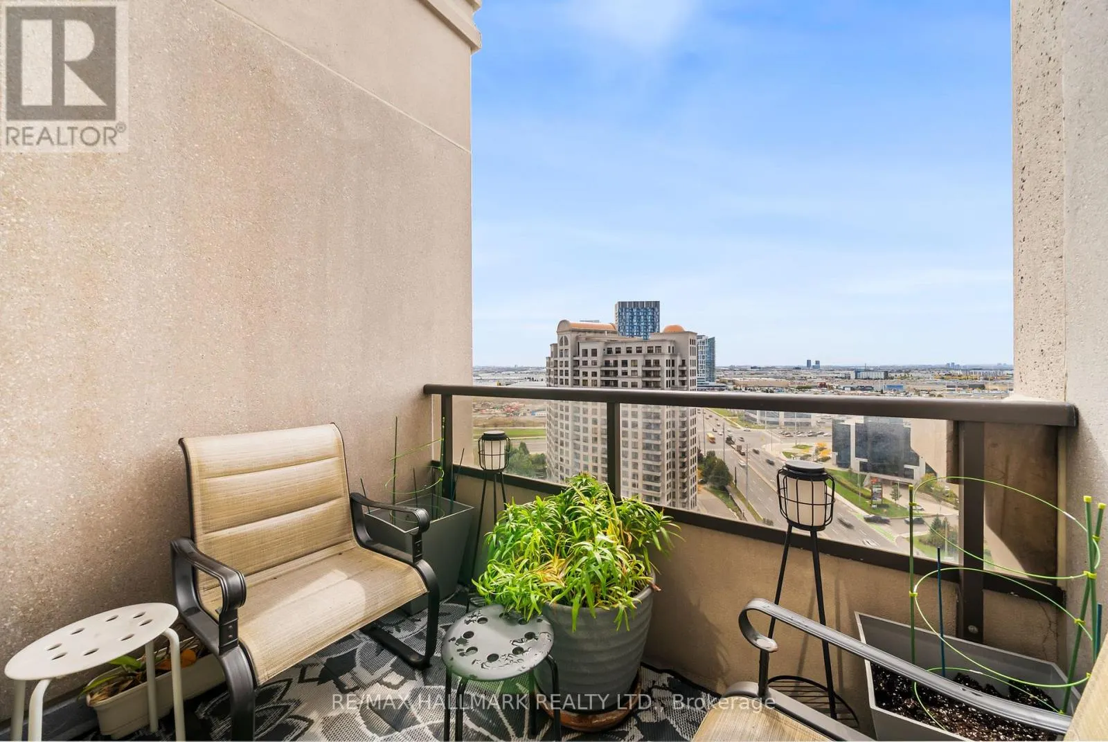 1609 - 9235 JANE STREET