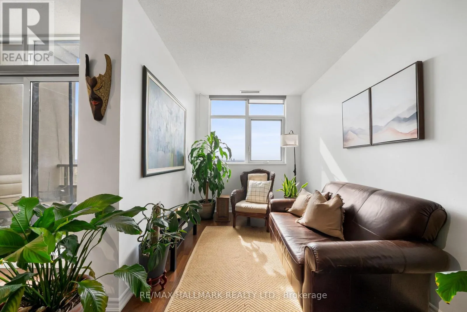 1609 - 9235 JANE STREET