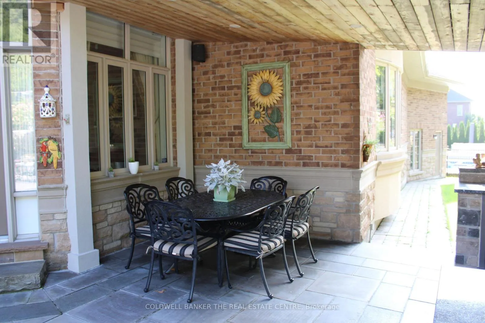 20 AUBRIETIA COURT