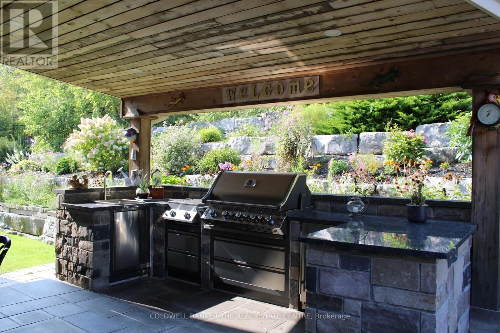 20 AUBRIETIA COURT