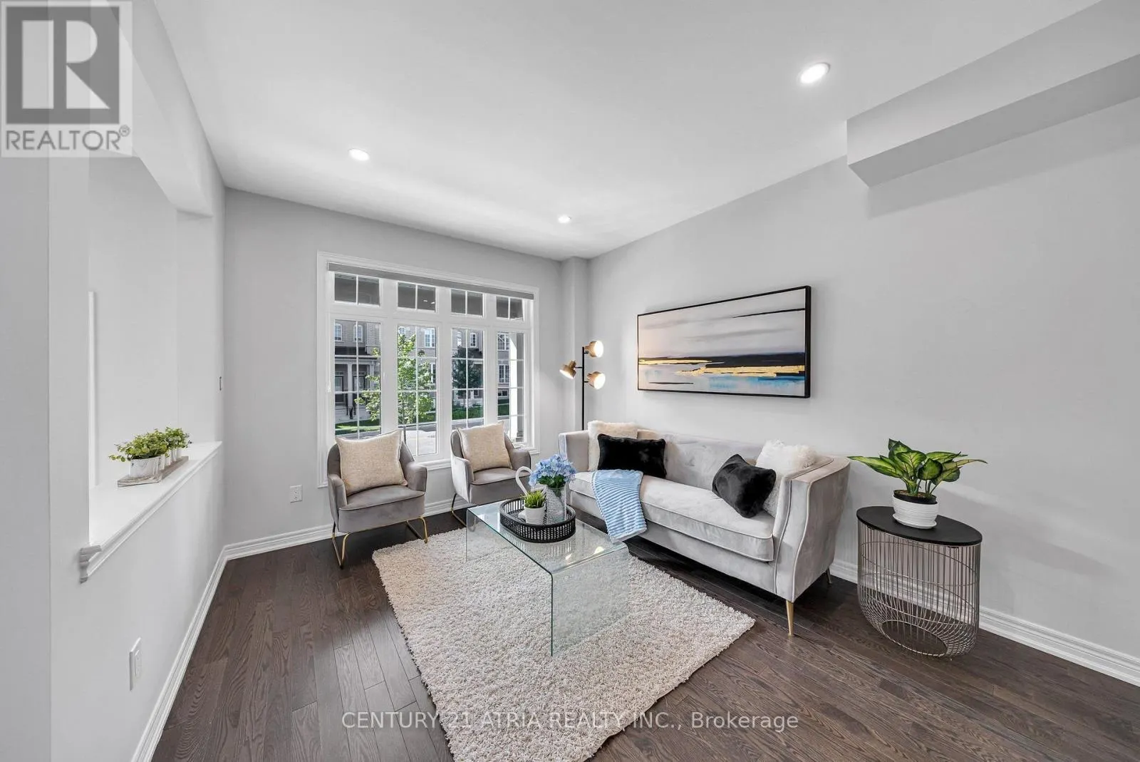 548 WHITE'S HILL AVENUE