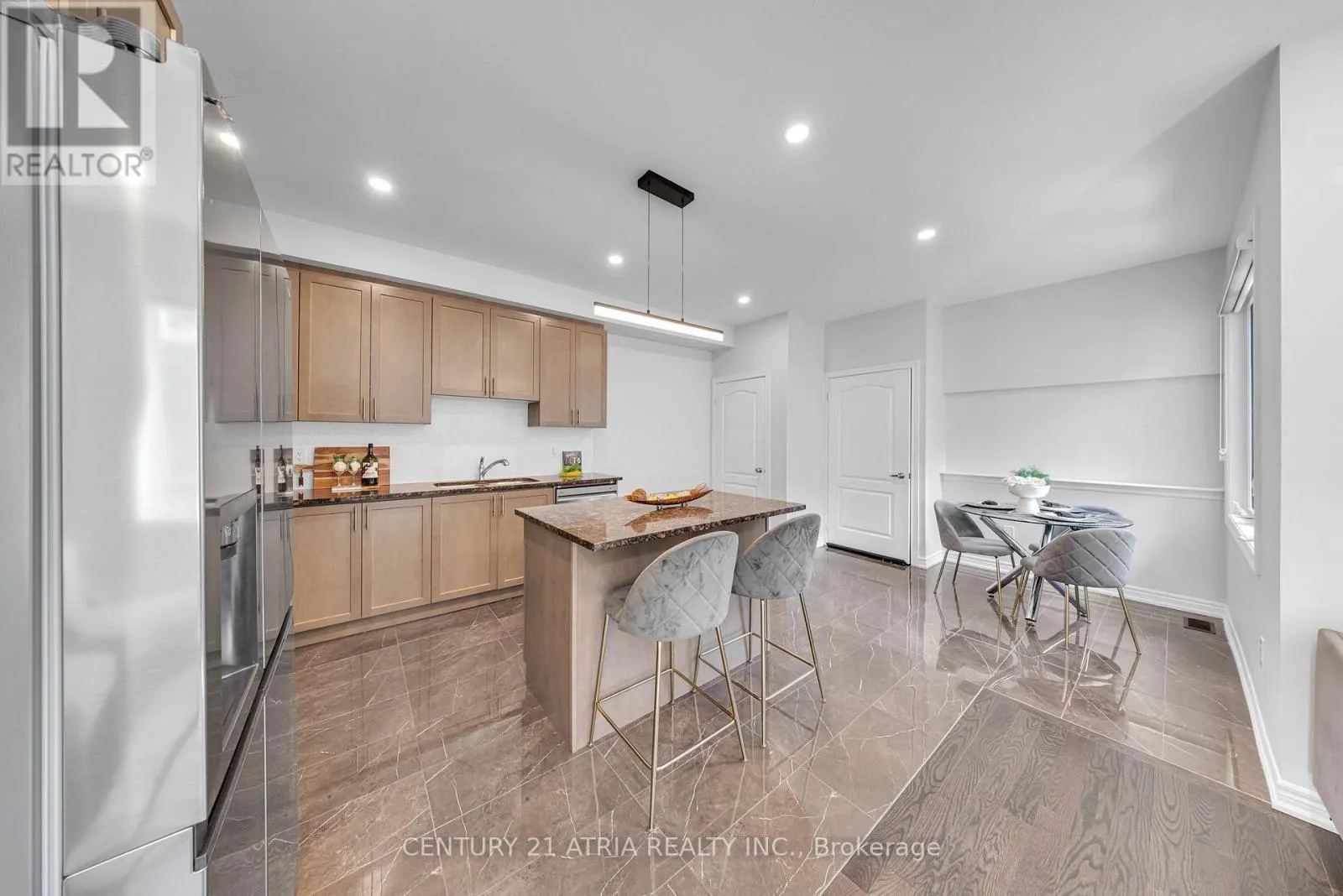 548 WHITE'S HILL AVENUE