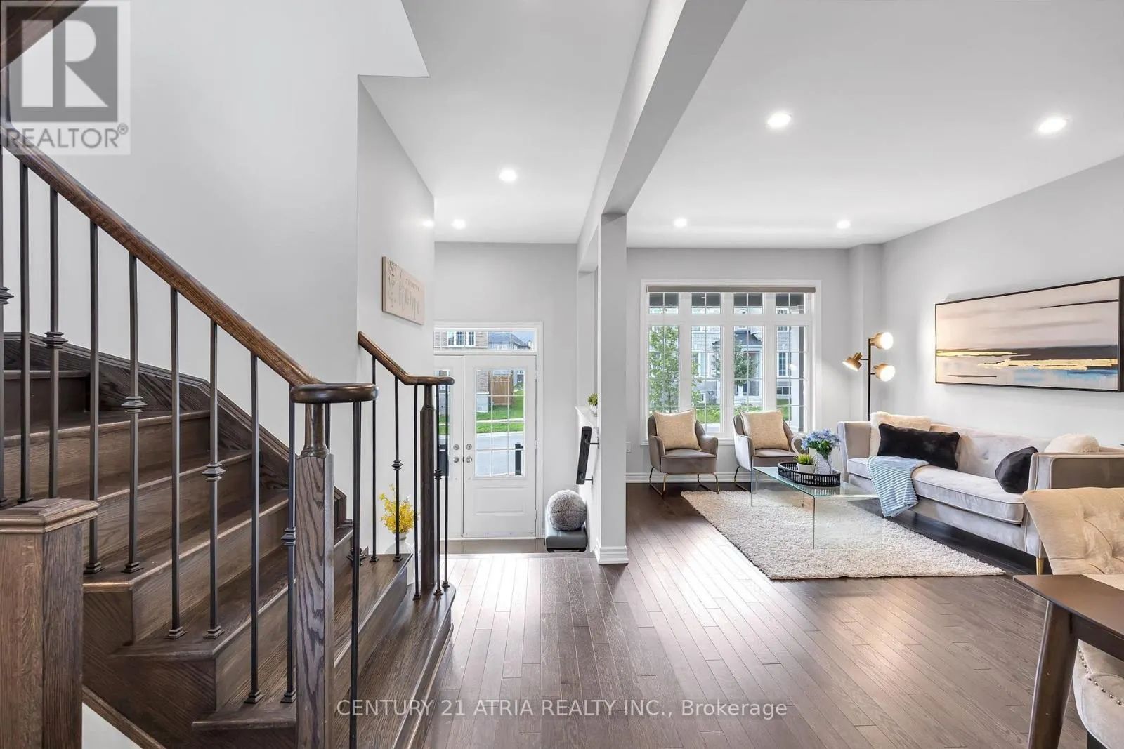 548 WHITE'S HILL AVENUE