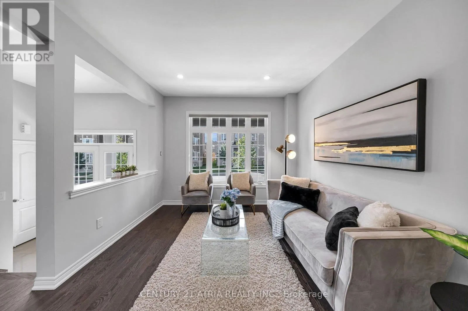 548 WHITE'S HILL AVENUE
