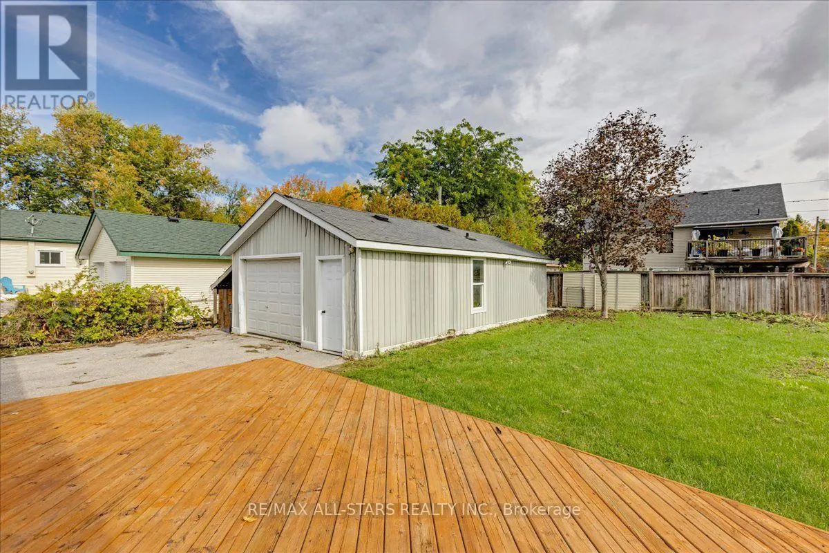 369 LAKE DRIVE
