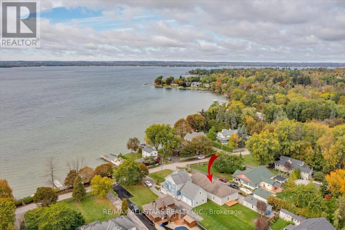 369 LAKE DRIVE