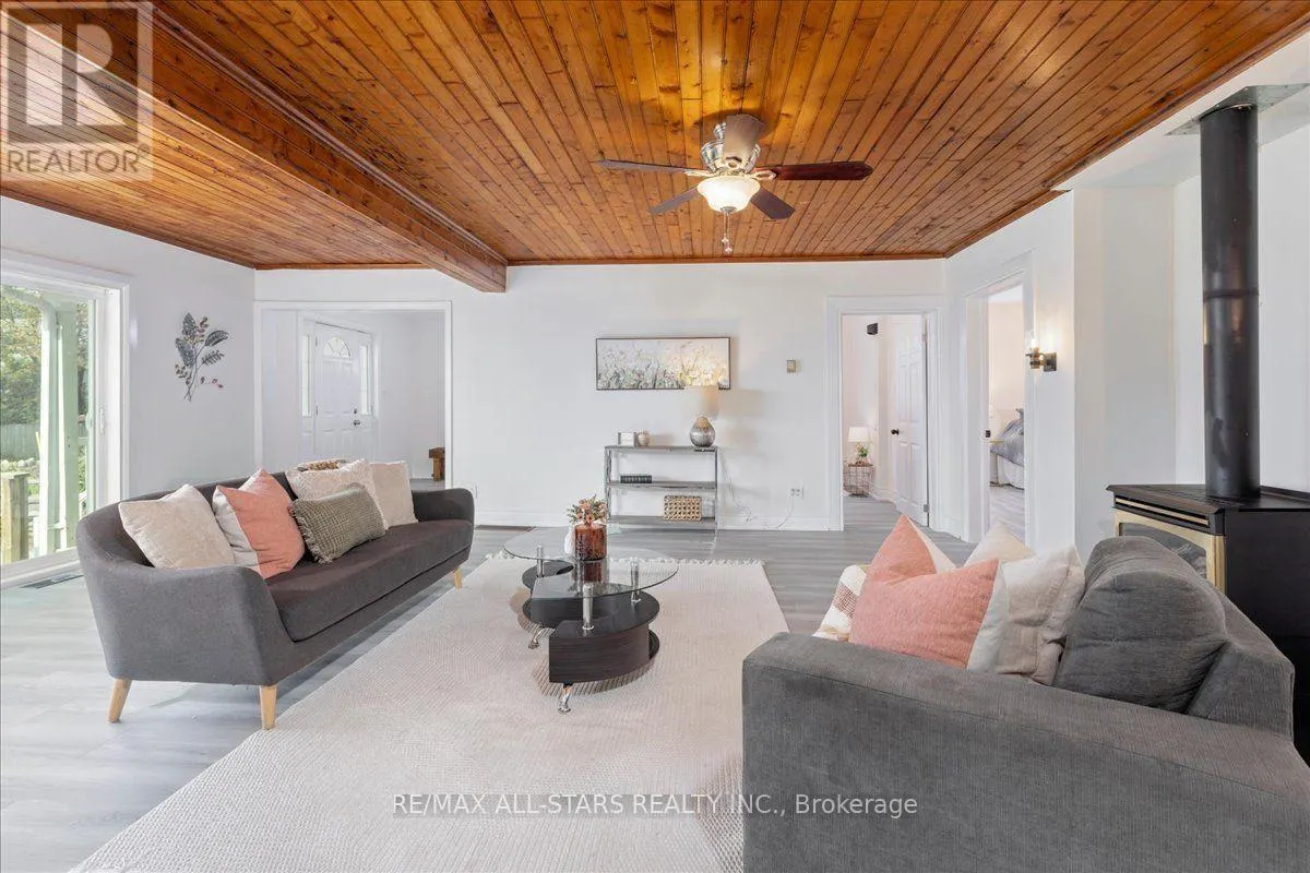 369 LAKE DRIVE