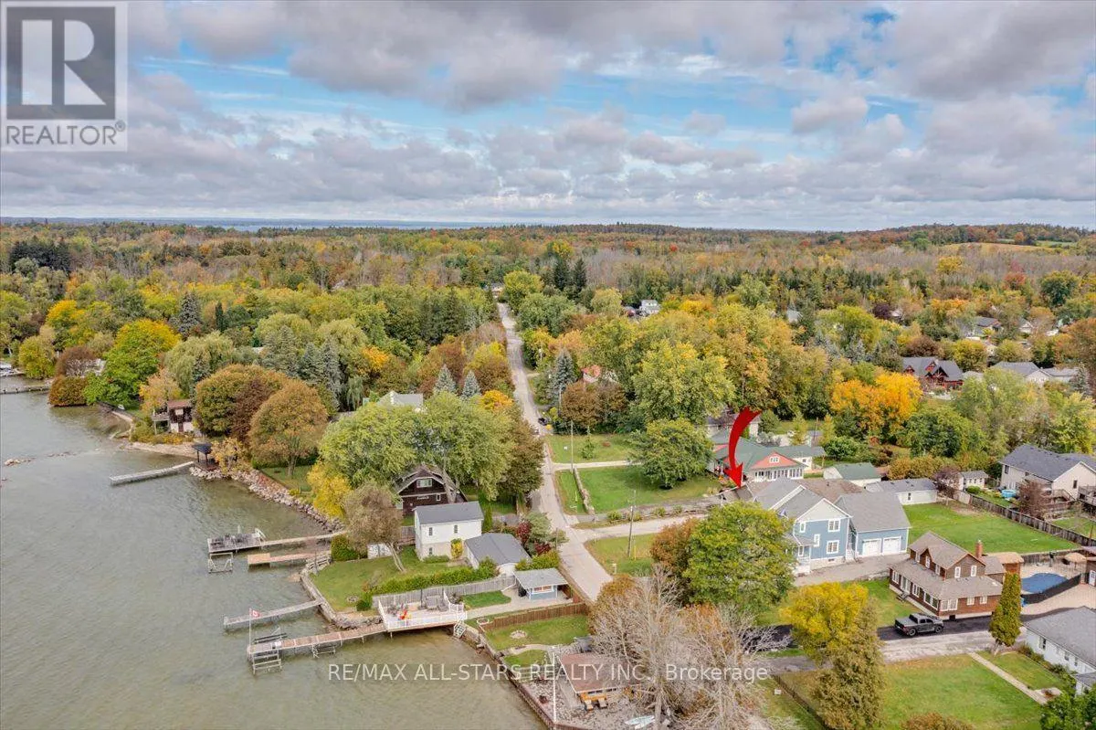 369 LAKE DRIVE