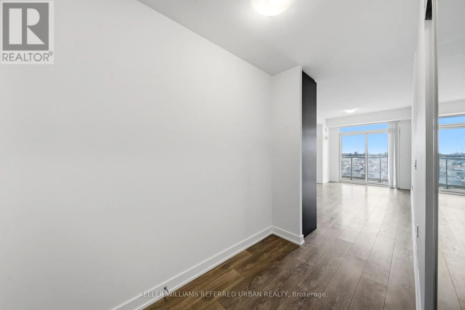 907 - 10 HONEYCRISP CRESCENT