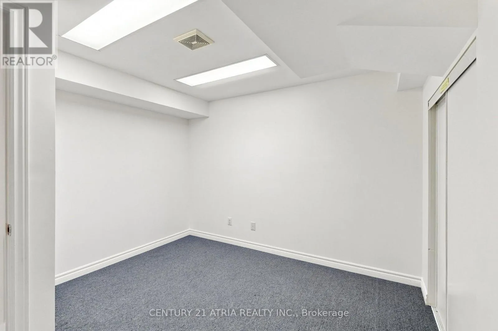 136 ROLLINGHILL ROAD