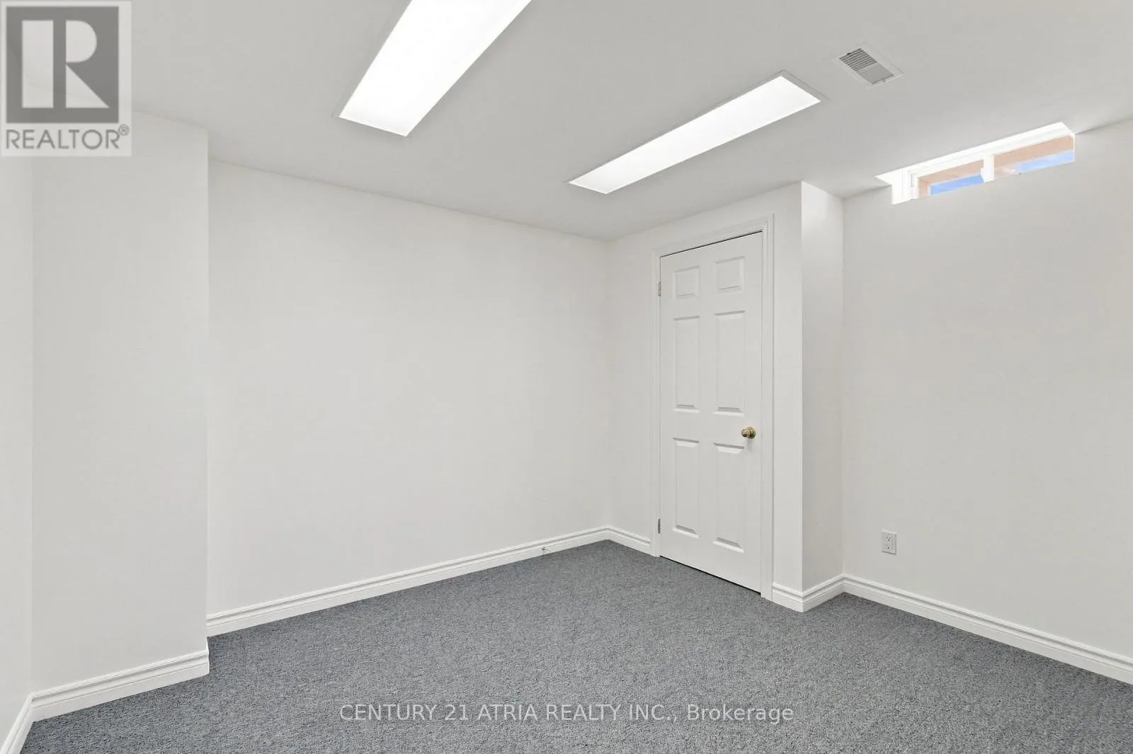 136 ROLLINGHILL ROAD