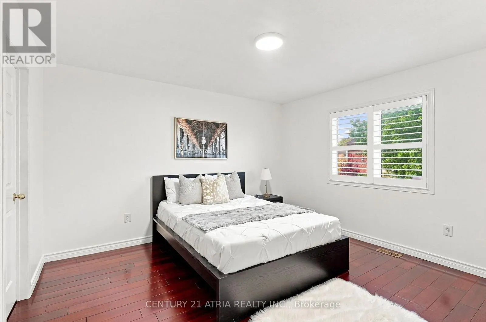 136 ROLLINGHILL ROAD