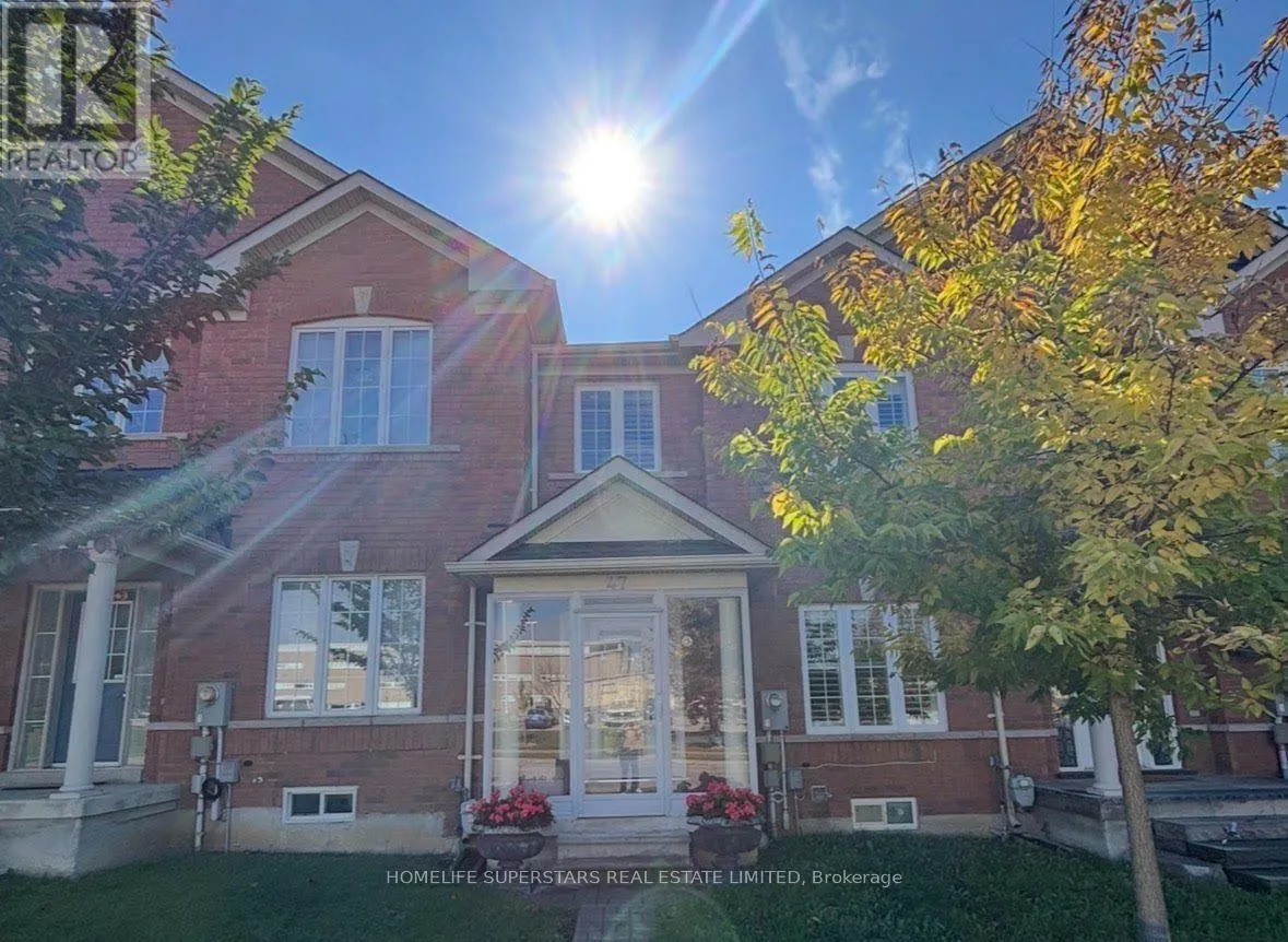 47 DAVOS ROAD W