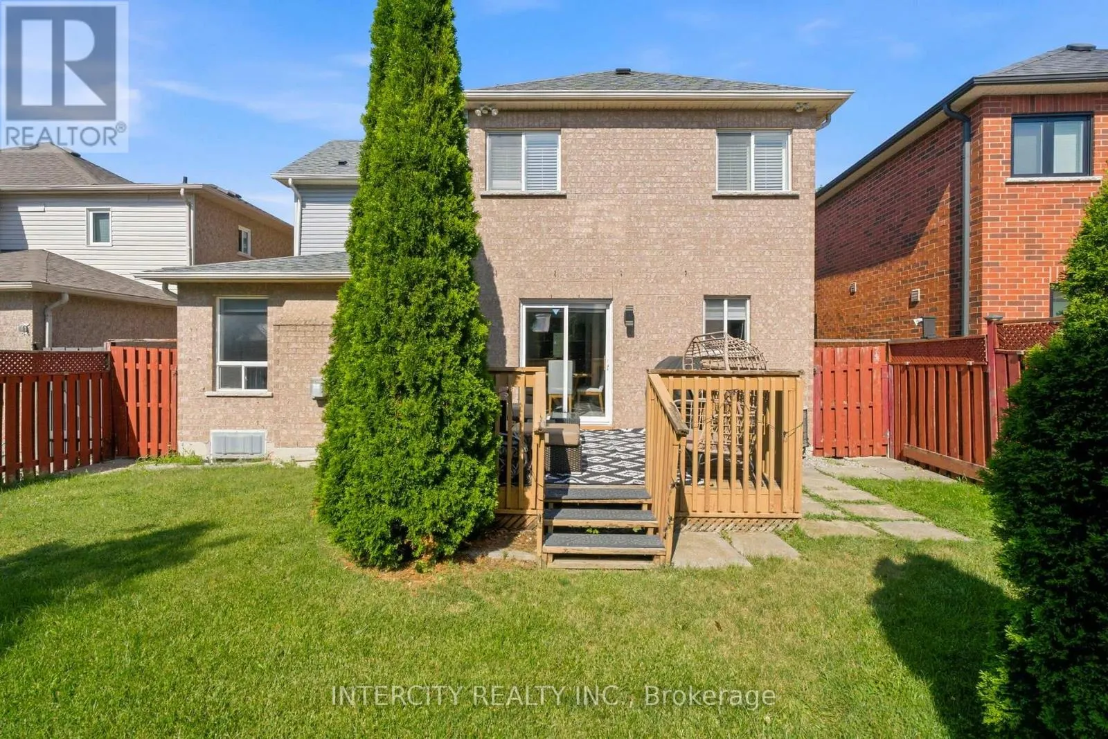 93 CHALONE CRESCENT