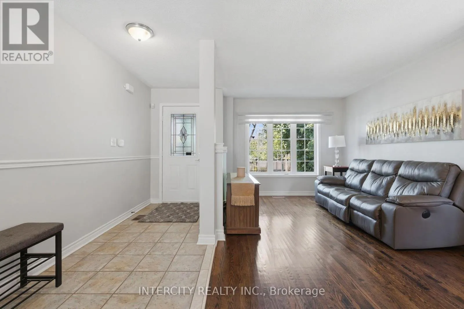 93 CHALONE CRESCENT
