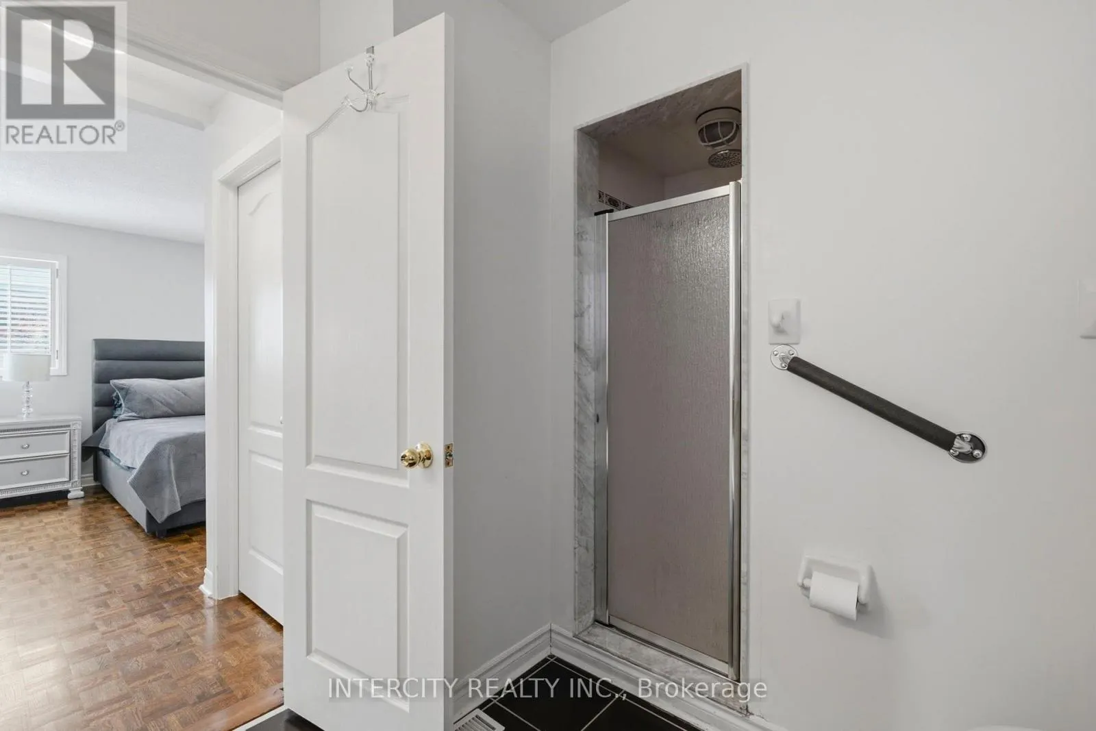 93 CHALONE CRESCENT