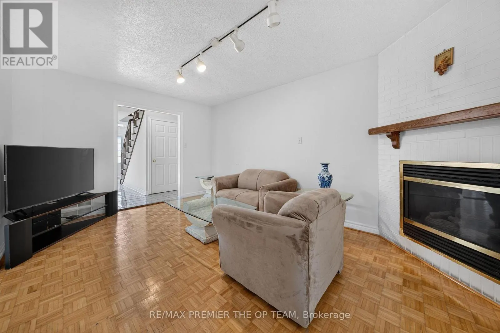 151 STELLICK AVENUE