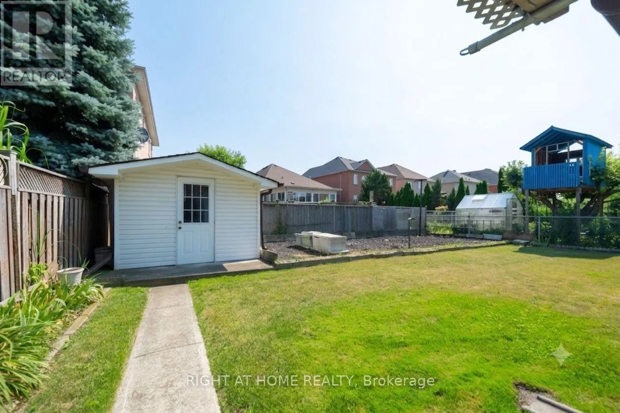 11 TIMBER LANE