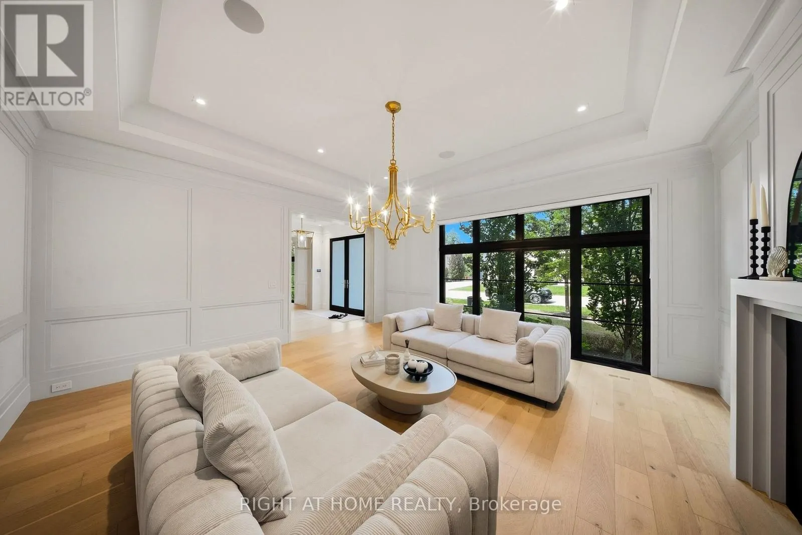 125 CLEARVIEW HEIGHTS