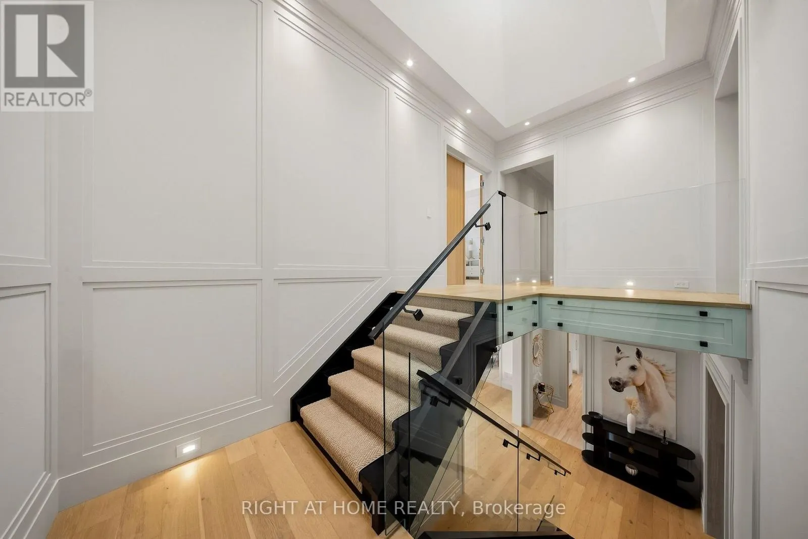 125 CLEARVIEW HEIGHTS