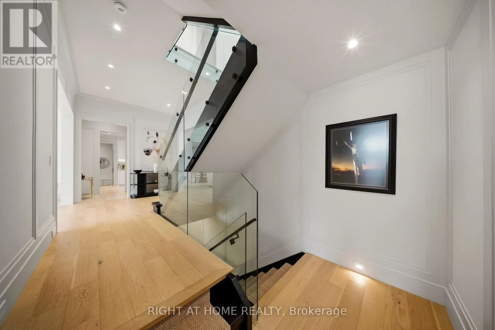 125 CLEARVIEW HEIGHTS