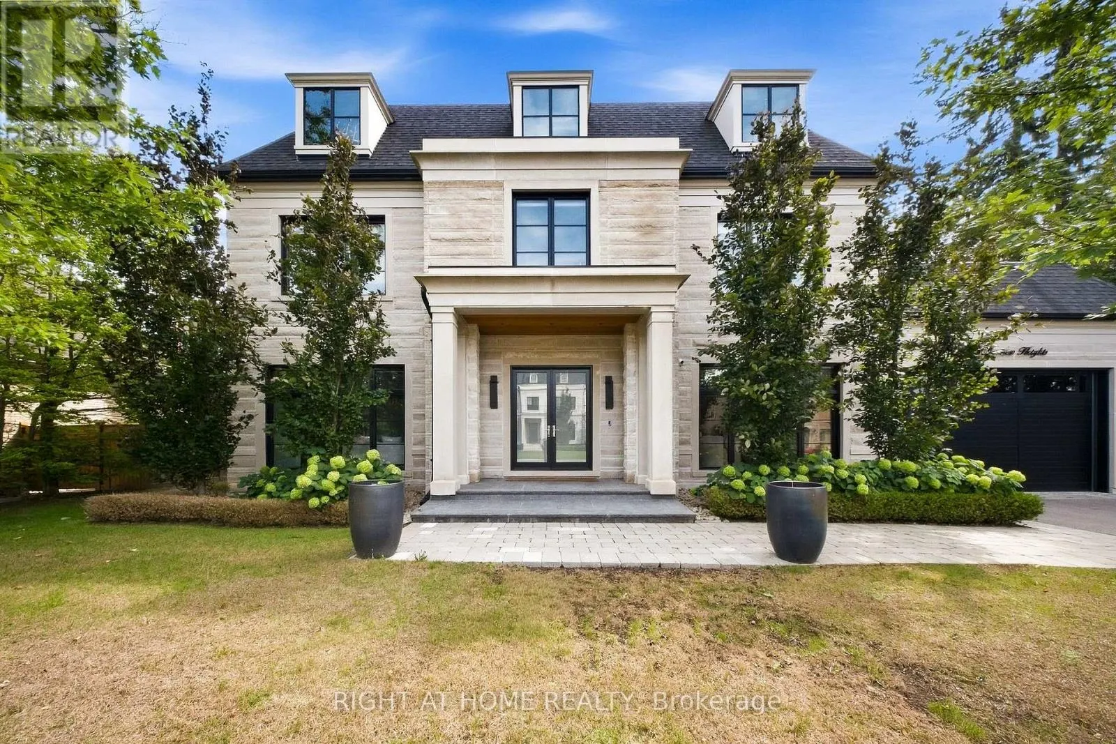 125 CLEARVIEW HEIGHTS