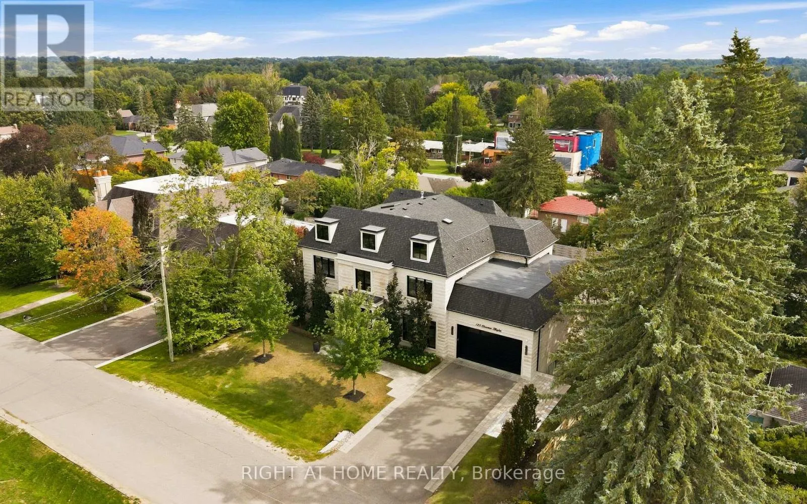 125 CLEARVIEW HEIGHTS