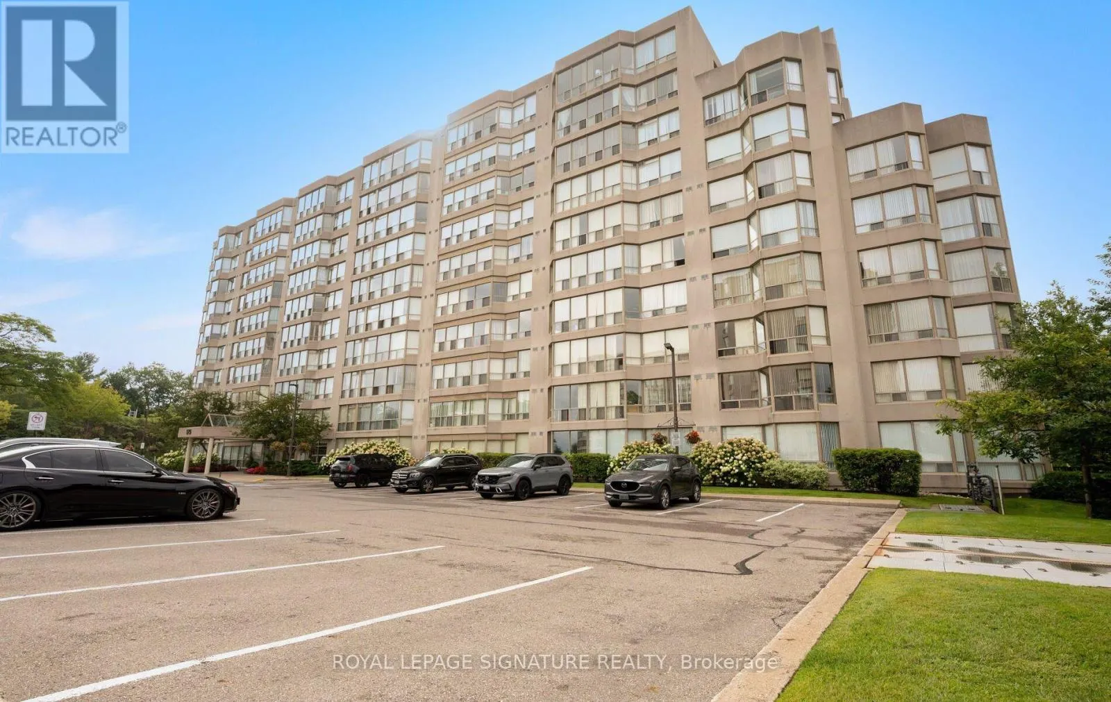 202 - 175 CEDAR AVENUE