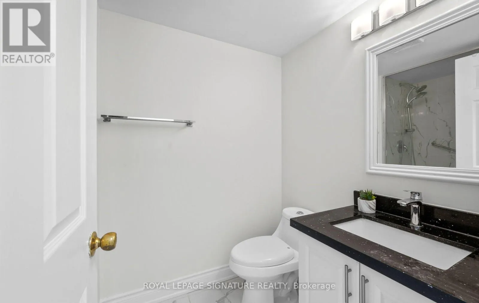 202 - 175 CEDAR AVENUE