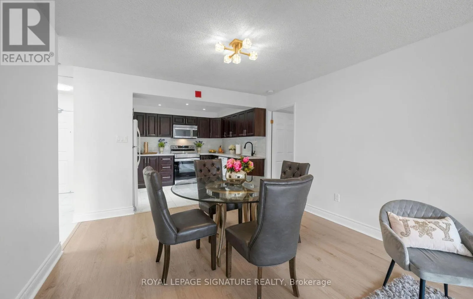 202 - 175 CEDAR AVENUE