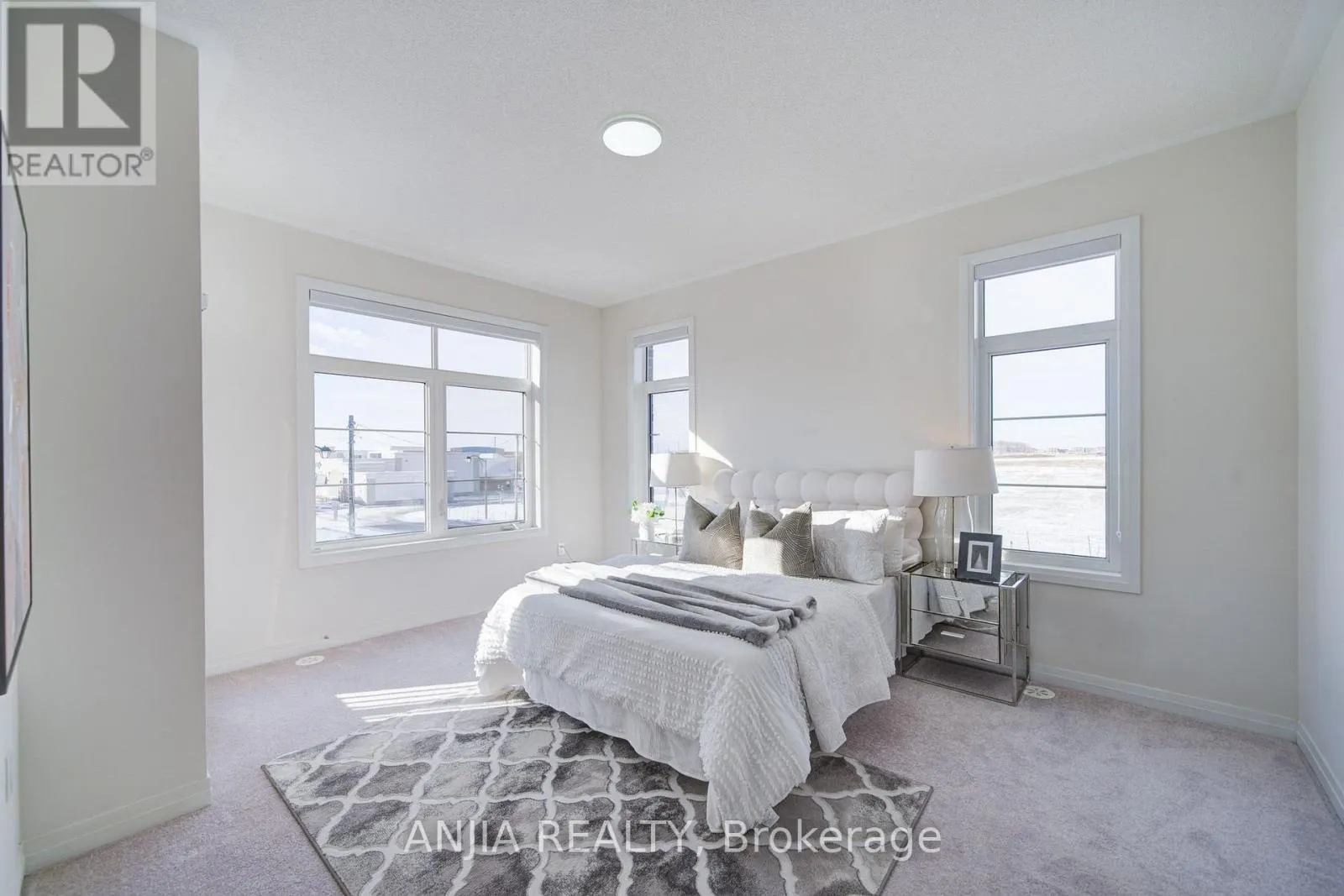 111 CARNEROS WAY