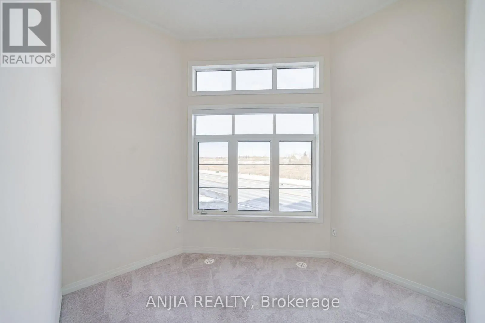 111 CARNEROS WAY