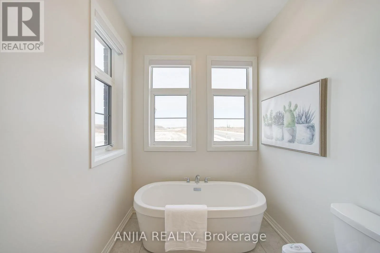 111 CARNEROS WAY